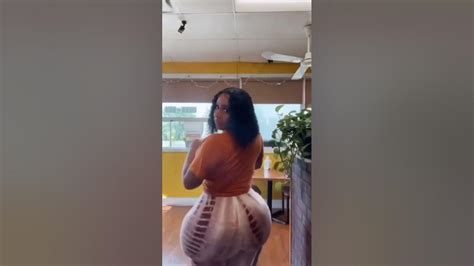 thick ebony ass clapping|Thick Ebony Ass Clap Porn Videos 